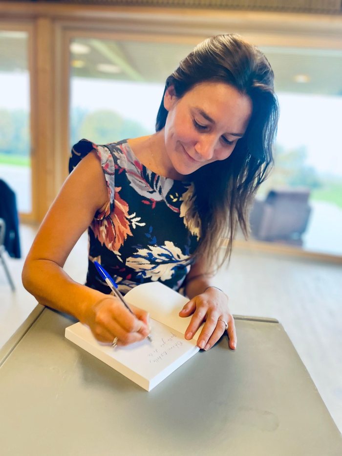 Dédicace en librairie